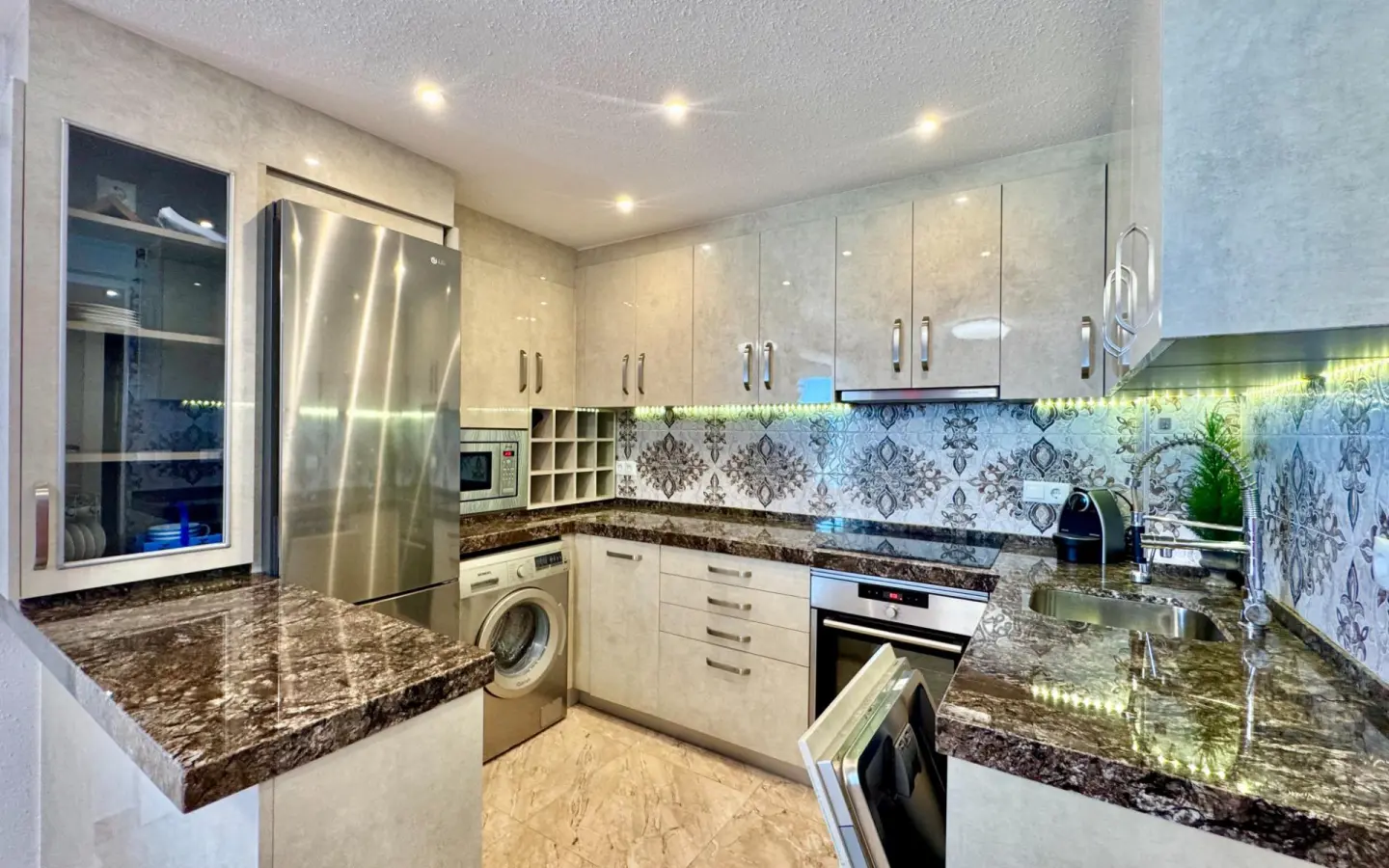 Apartment Of 62 M² In Torrevieja, Spain