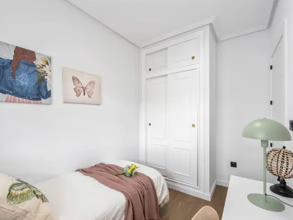Apartment Of 68 M² With [features] In Orihuela Costa, Spain