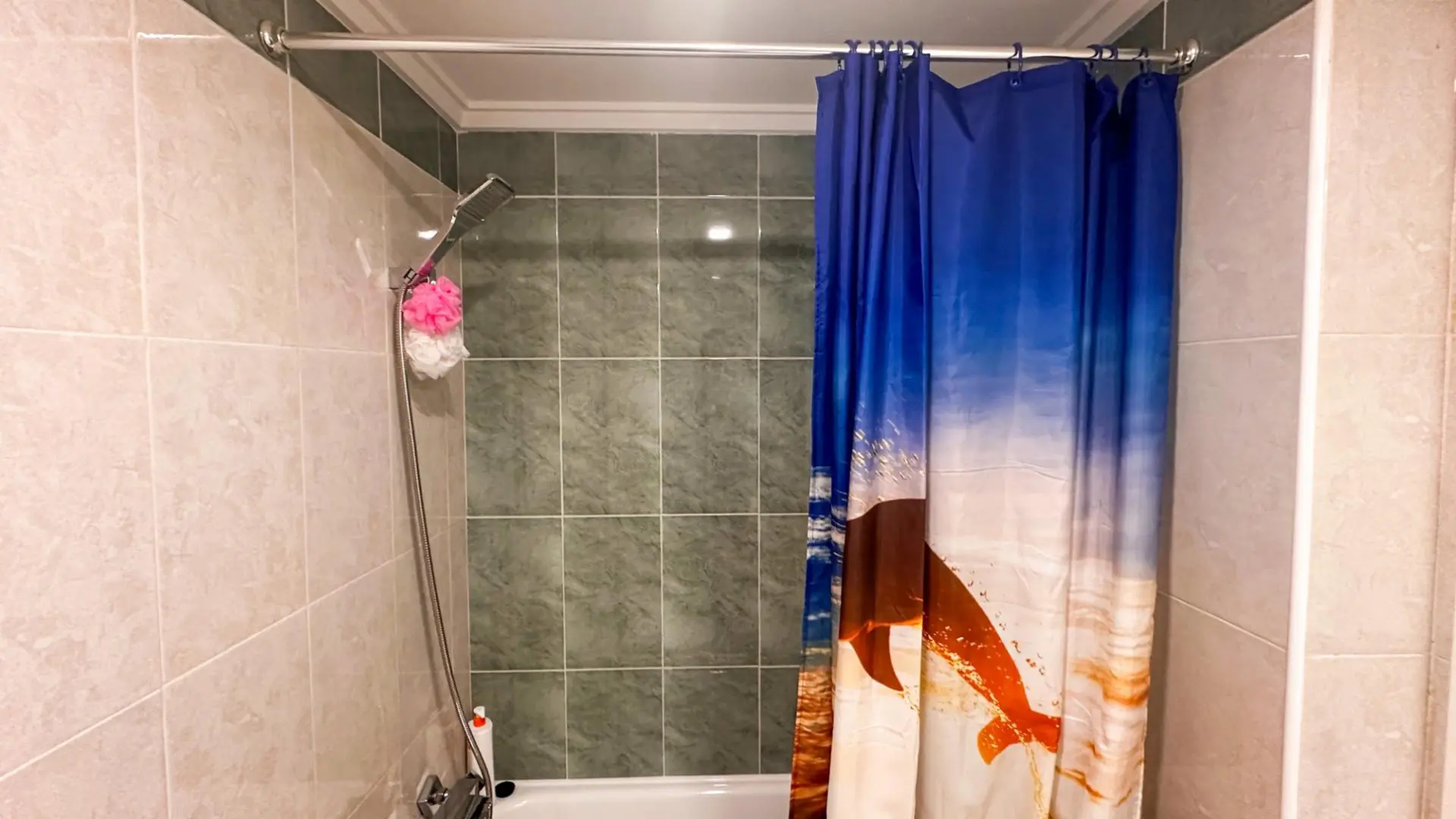 Apartment Of 94 M² In Torrevieja, Spain