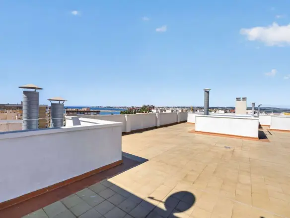 Apartment Of 92 M² In Torrevieja, Spain