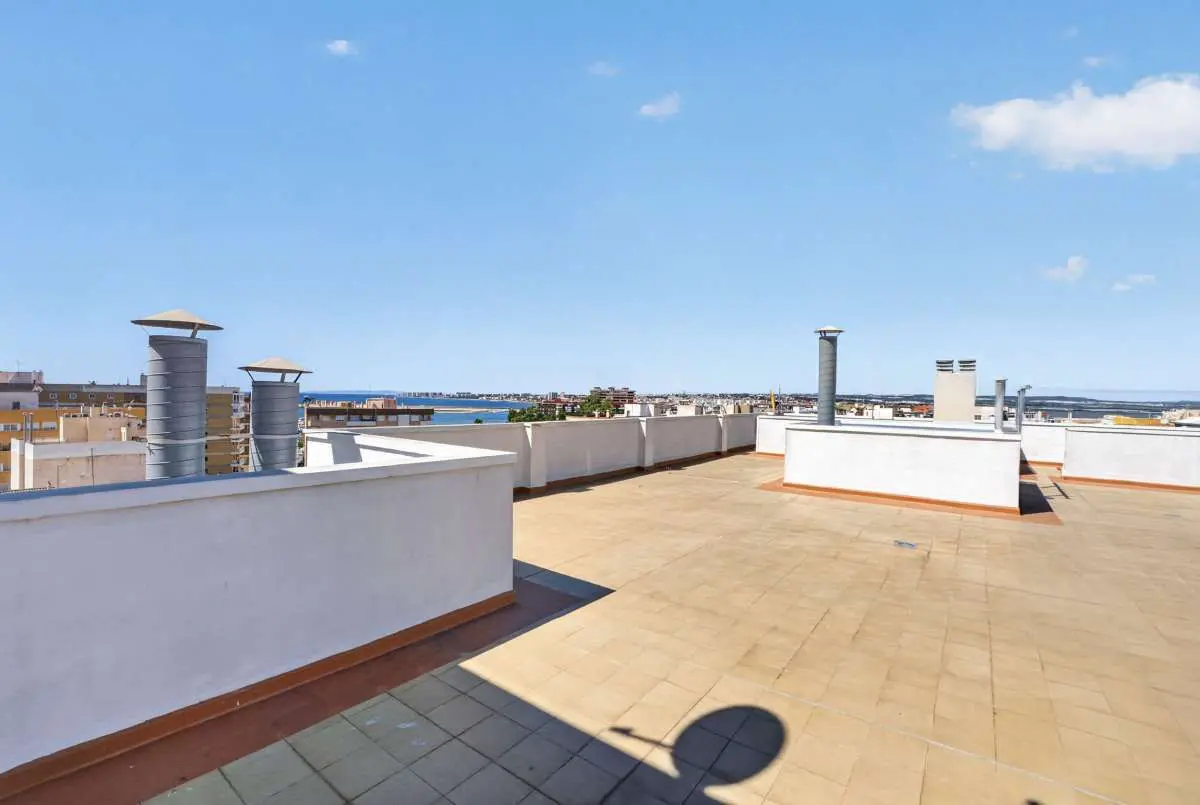 Apartment Of 92 M² In Torrevieja, Spain