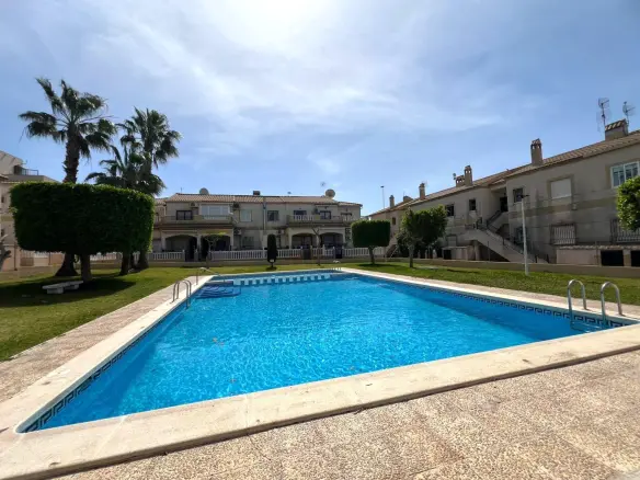 Bungalow Of 55 M² In Torrevieja, Spain
