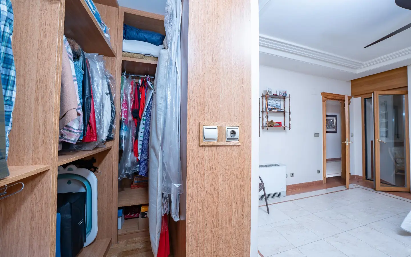 3-bedroom Terraced House In Novelda, Spain (230 M²)