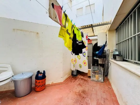Apartment Of 130 M² In Torrevieja, Spain