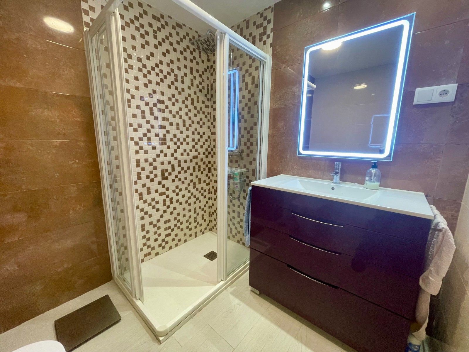 Apartment Of 91 M² In Torrevieja, Spain