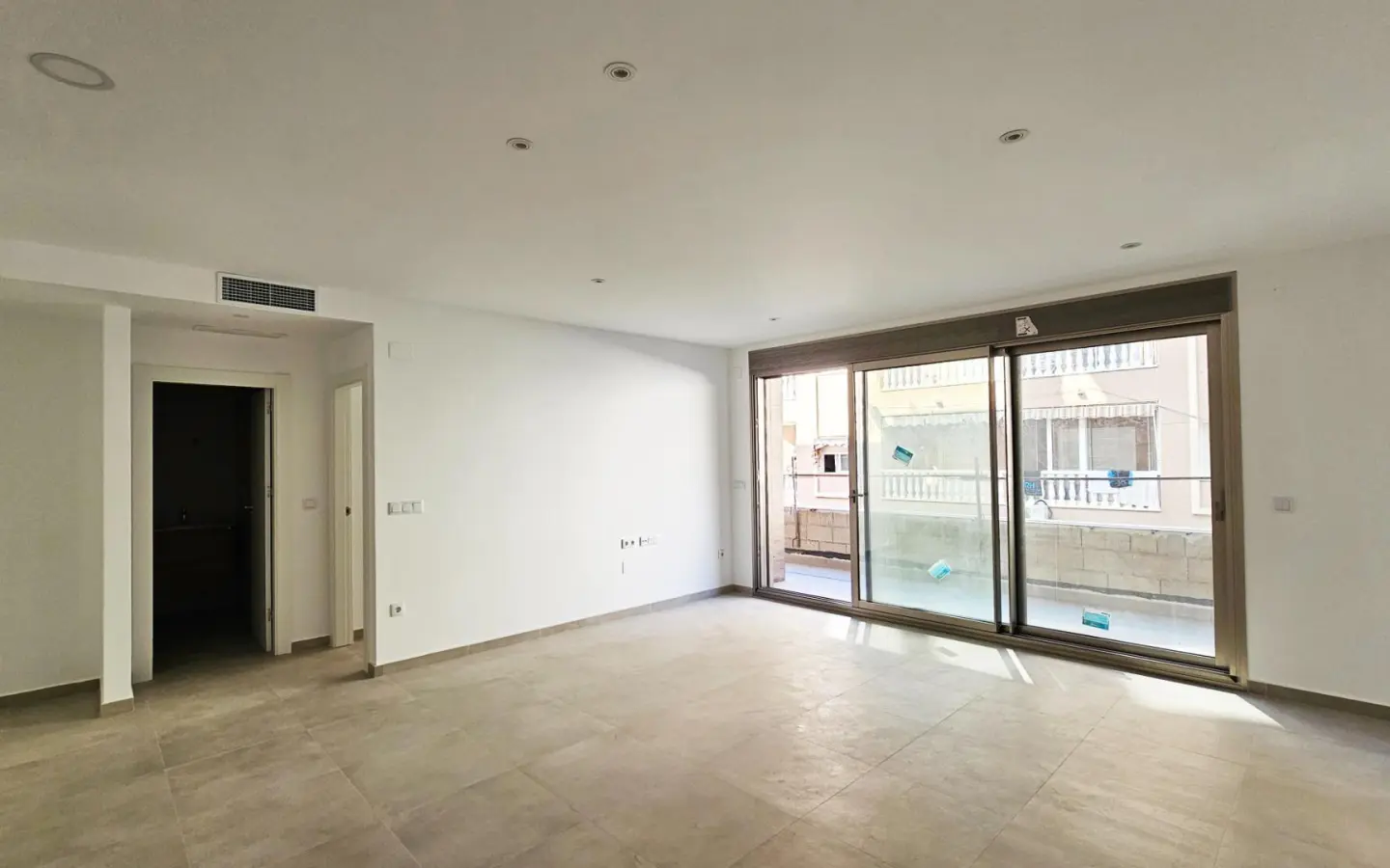 Apartment Of 63 M² In Torrevieja, Spain