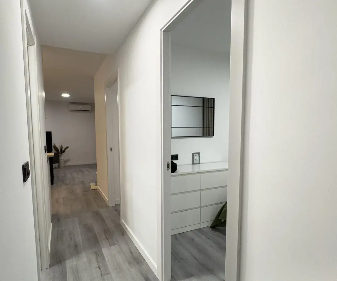 Apartment Of 82 M² With Sea View In Torrevieja, Spain