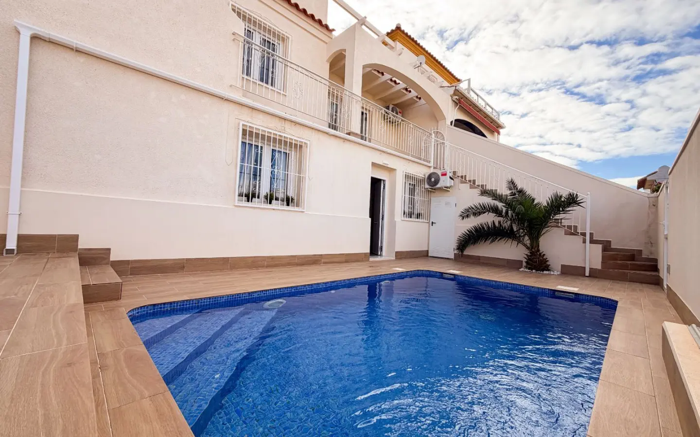 Villa Of 166 M² In Torrevieja, Spain