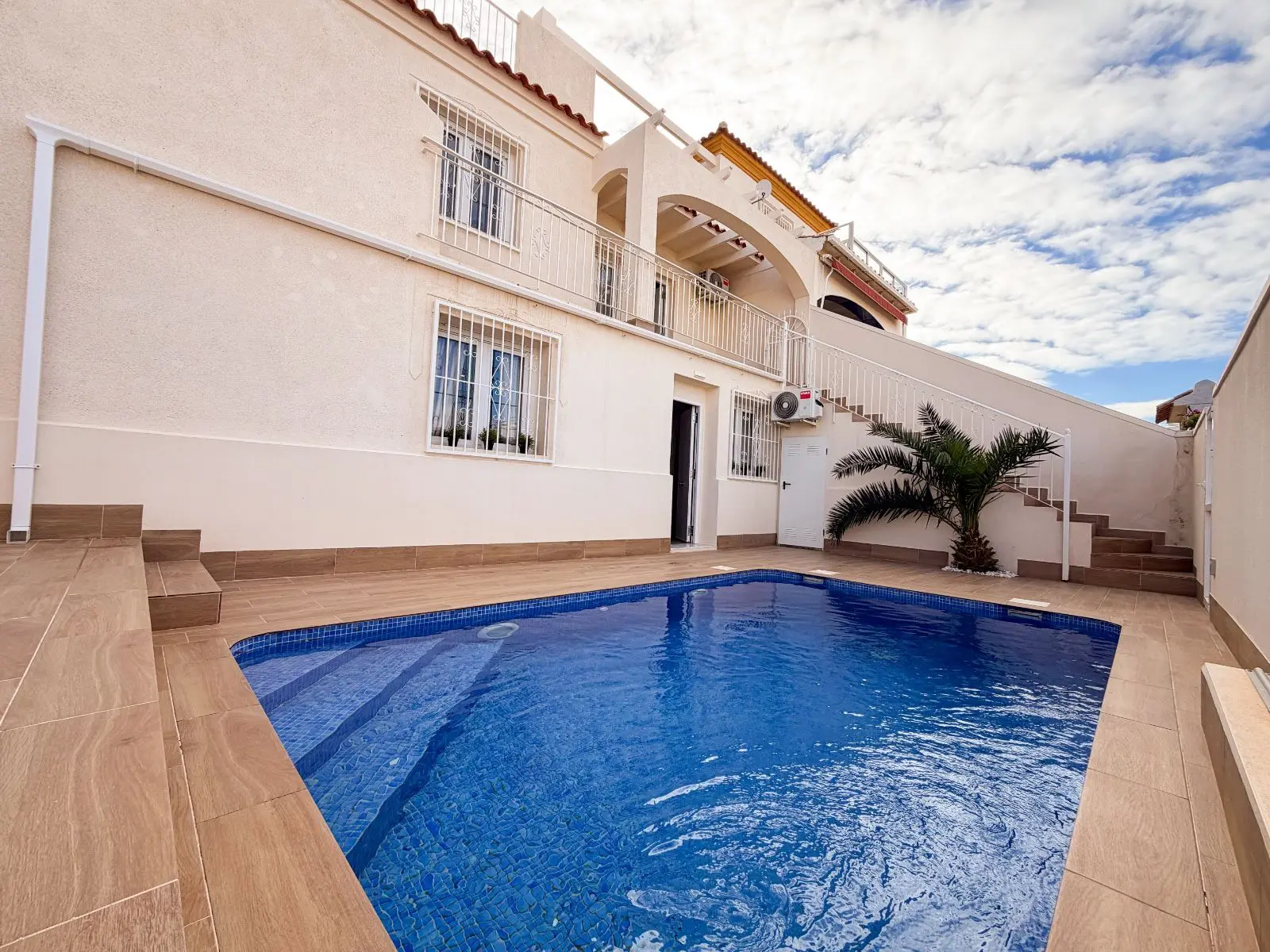 Villa Of 166 M² In Torrevieja, Spain