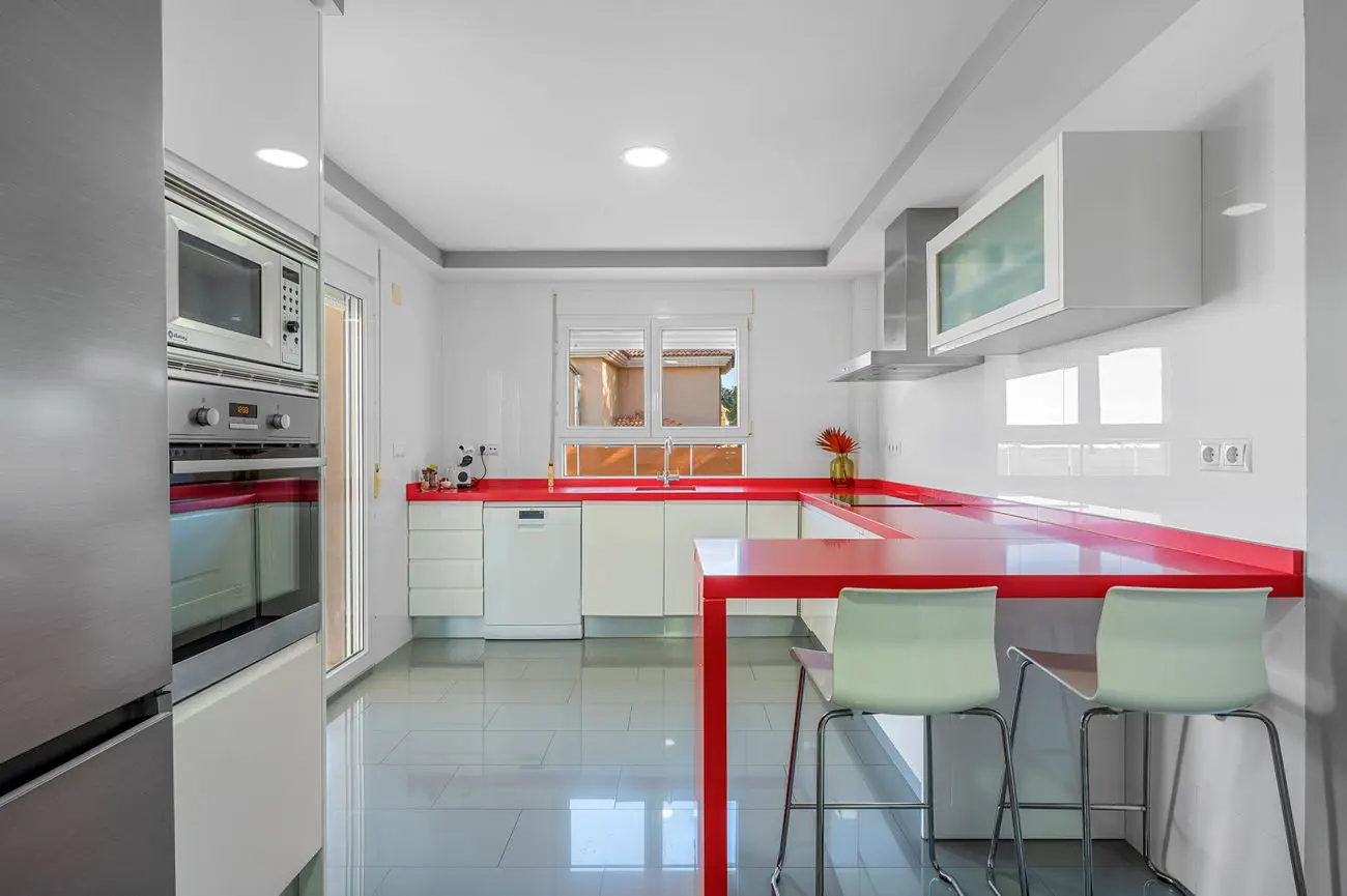 Villa Of 0 M² With Mediter Real Estate In San Miguel De Salinas