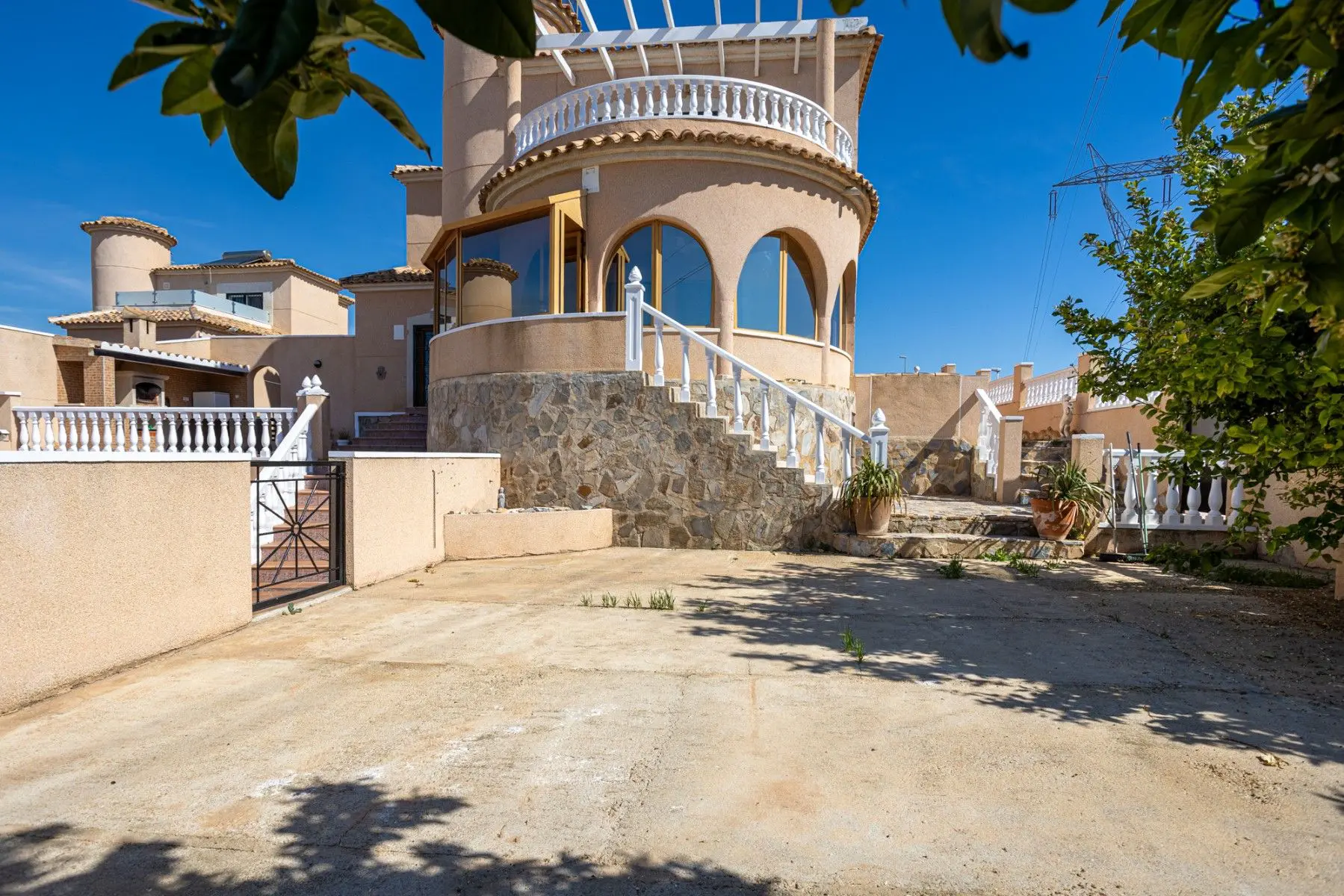 Villa 195 M² In Benijofar, Spain – Mediter Real Estate