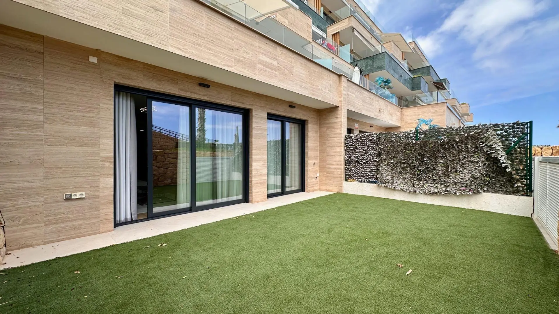 Duplex Of 175 M² With [features] In Finestrat, Spain