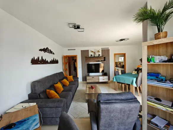 Apartment Of 100 M² With Sea Views In San Miguel De Salinas