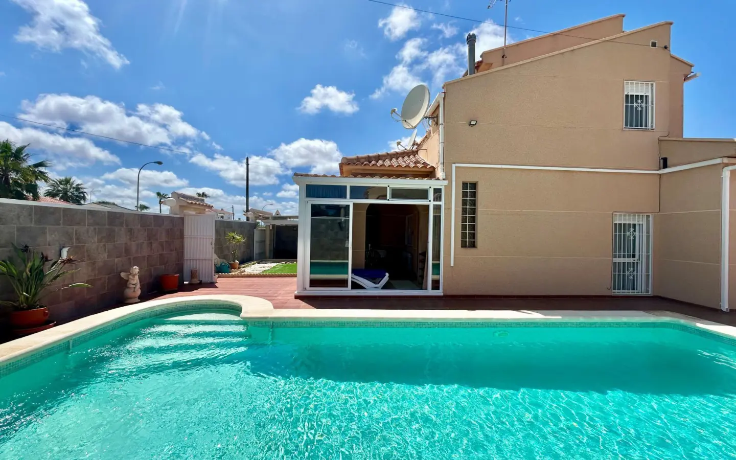 Villa Of 115 M² In Torrevieja, Spain