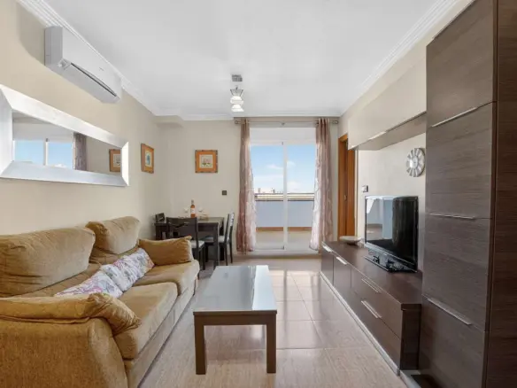 Apartment Of 92 M² In Torrevieja, Spain