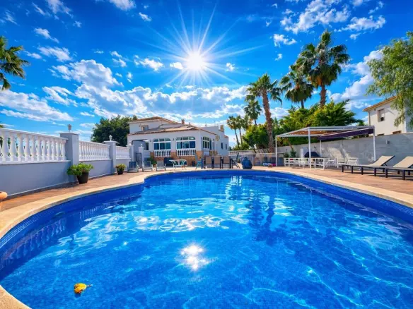 Villa Of 540 M² In Catral, Spain