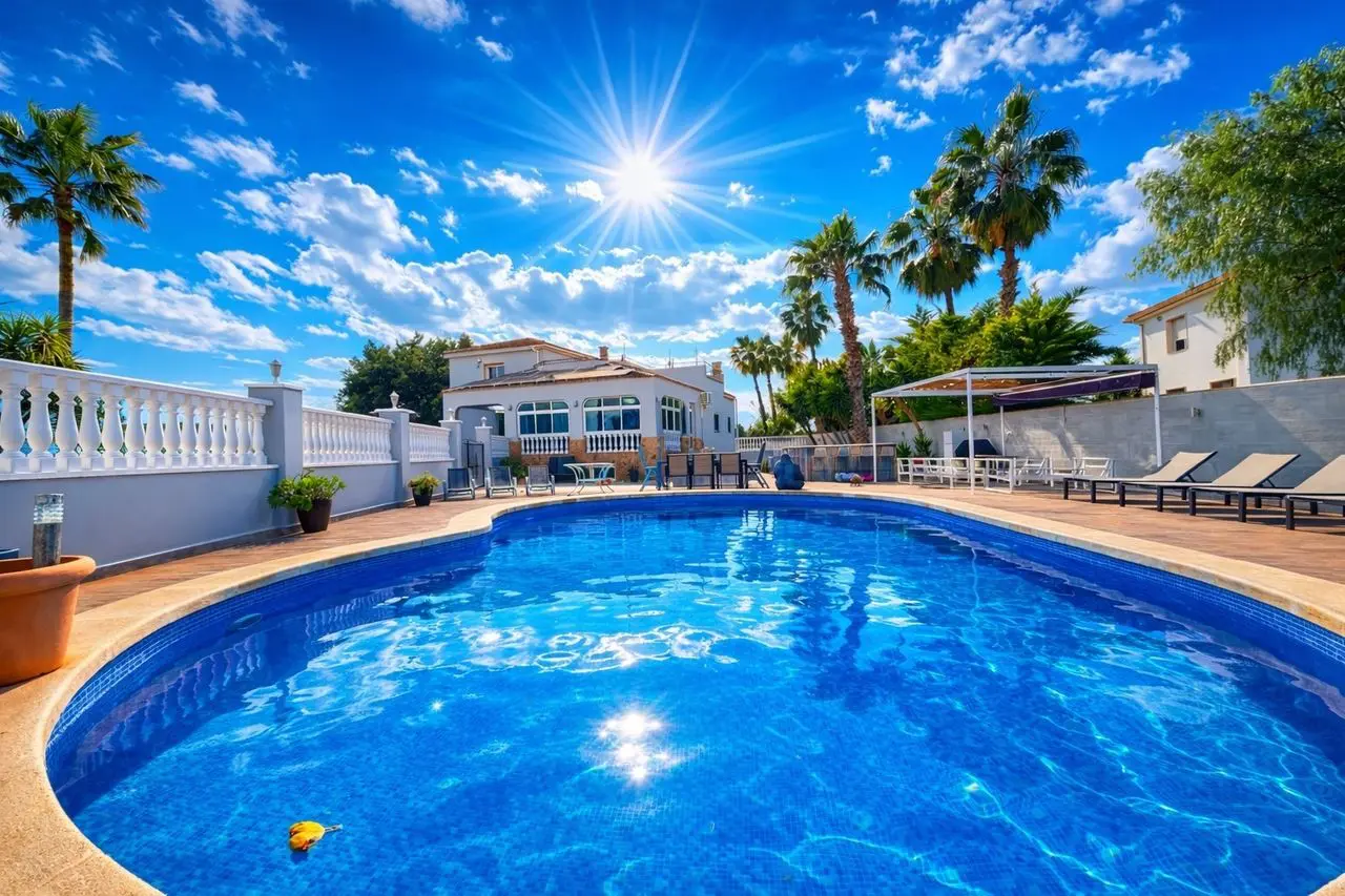 Villa Of 540 M² In Catral, Spain