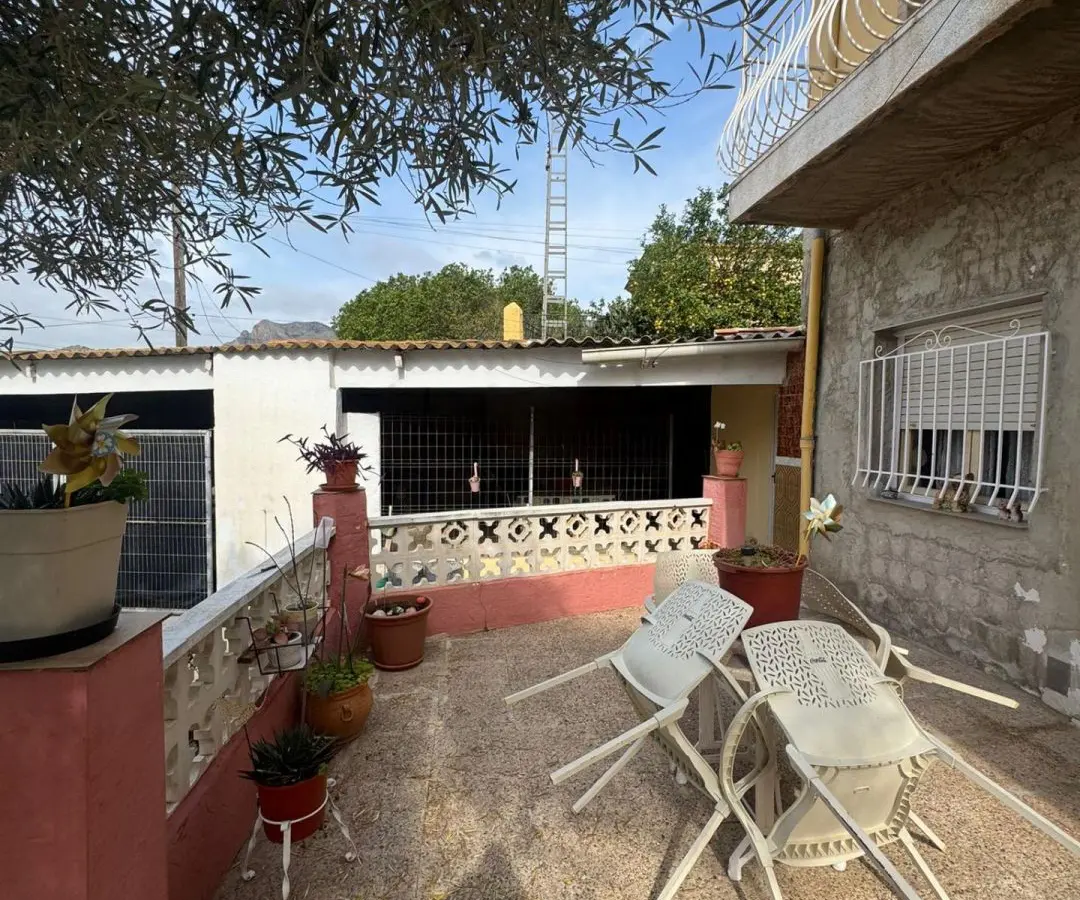 House Of 350 M² In Orihuela, Spain