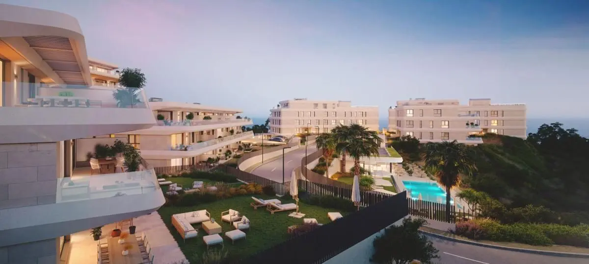 Apartment Of 198 M² With Sea Views In Estepona, Spain