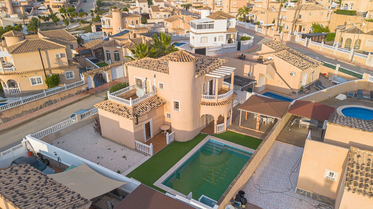 Villa 0 M² In Almoradi, Spain – Mediter Real Estate
