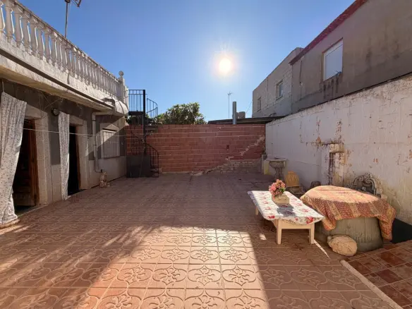 House Of 338 M² In Orihuela, Spain