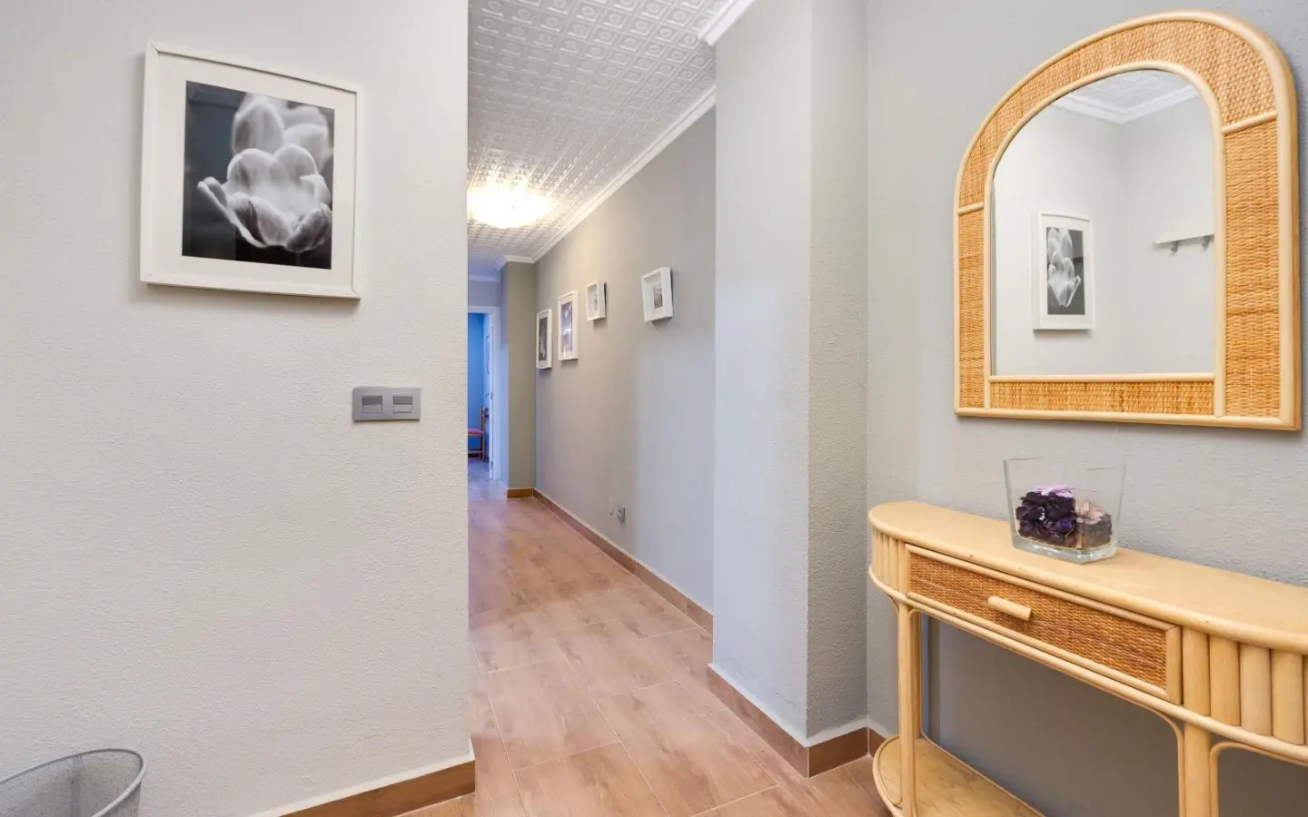 Apartment Of 115 M² With Sea View In Torrevieja, Spain