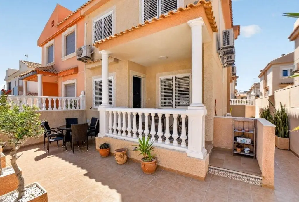 House Of 104 M² In Torrevieja, Spain