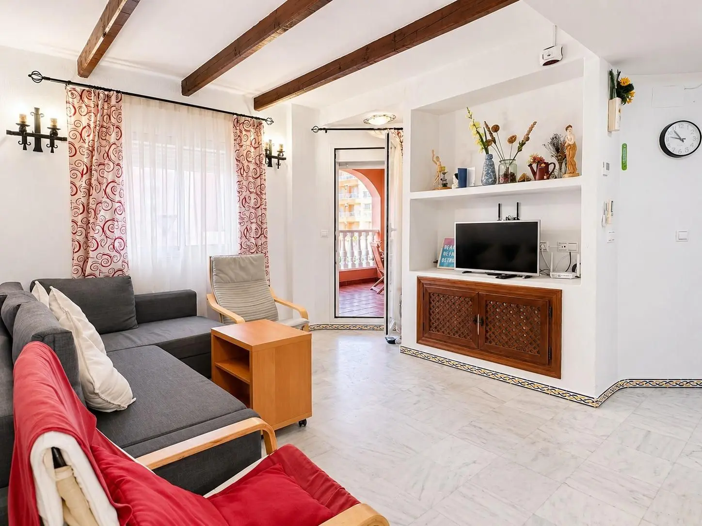 Apartment Of 93 M² In Torrevieja, Spain