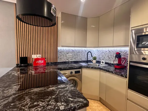 Apartment Of 94 M² In Torrevieja, Spain