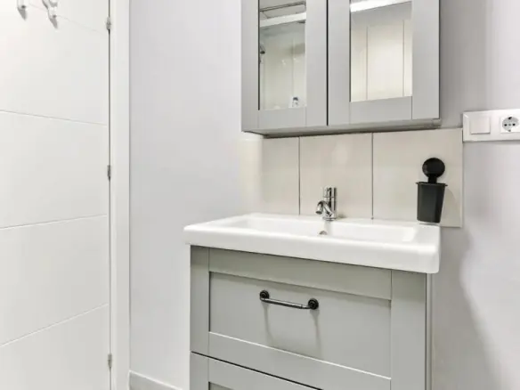 Apartment Of 75 M² In Torrevieja, Spain