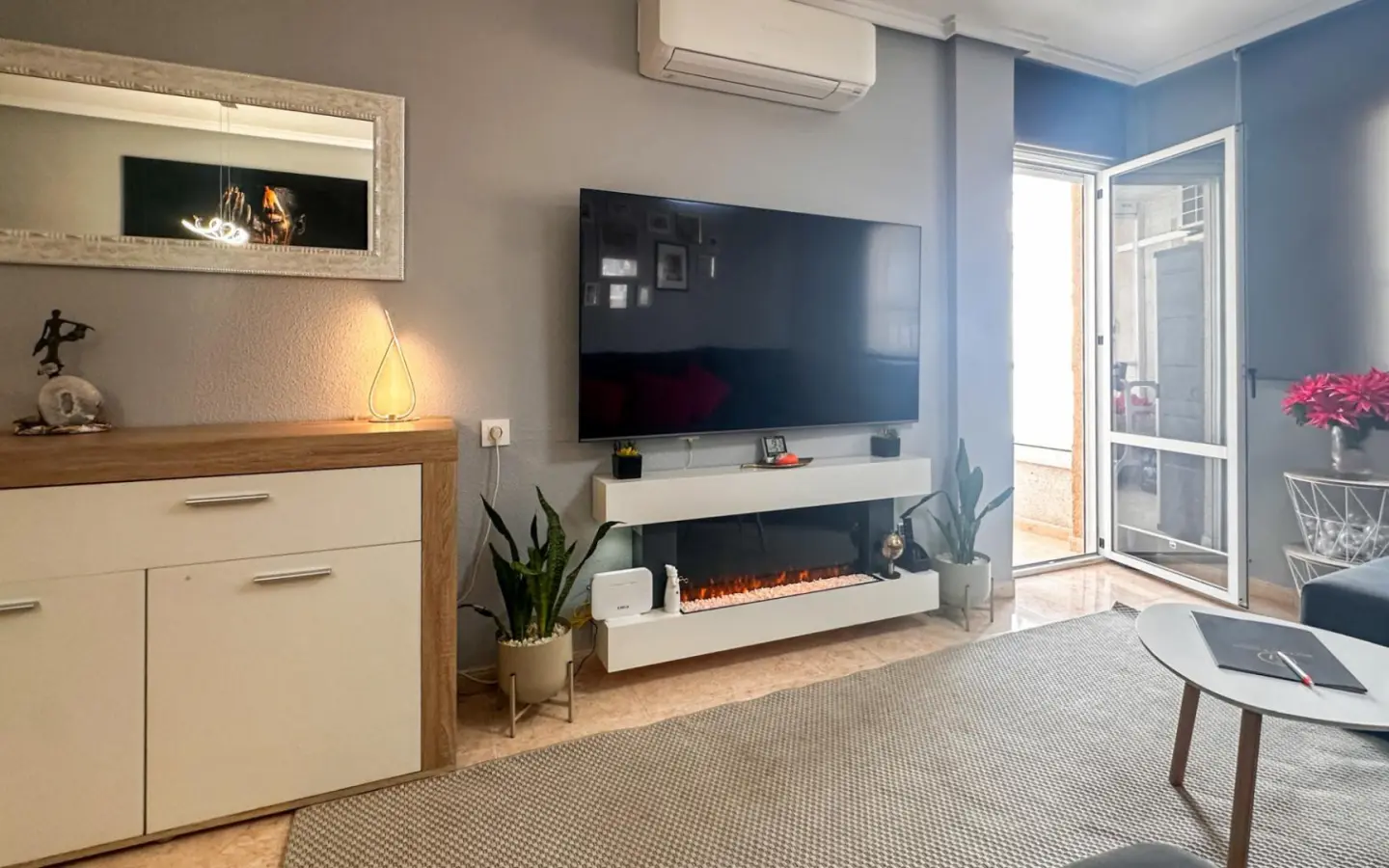 Apartment Of 94 M² In Torrevieja, Spain