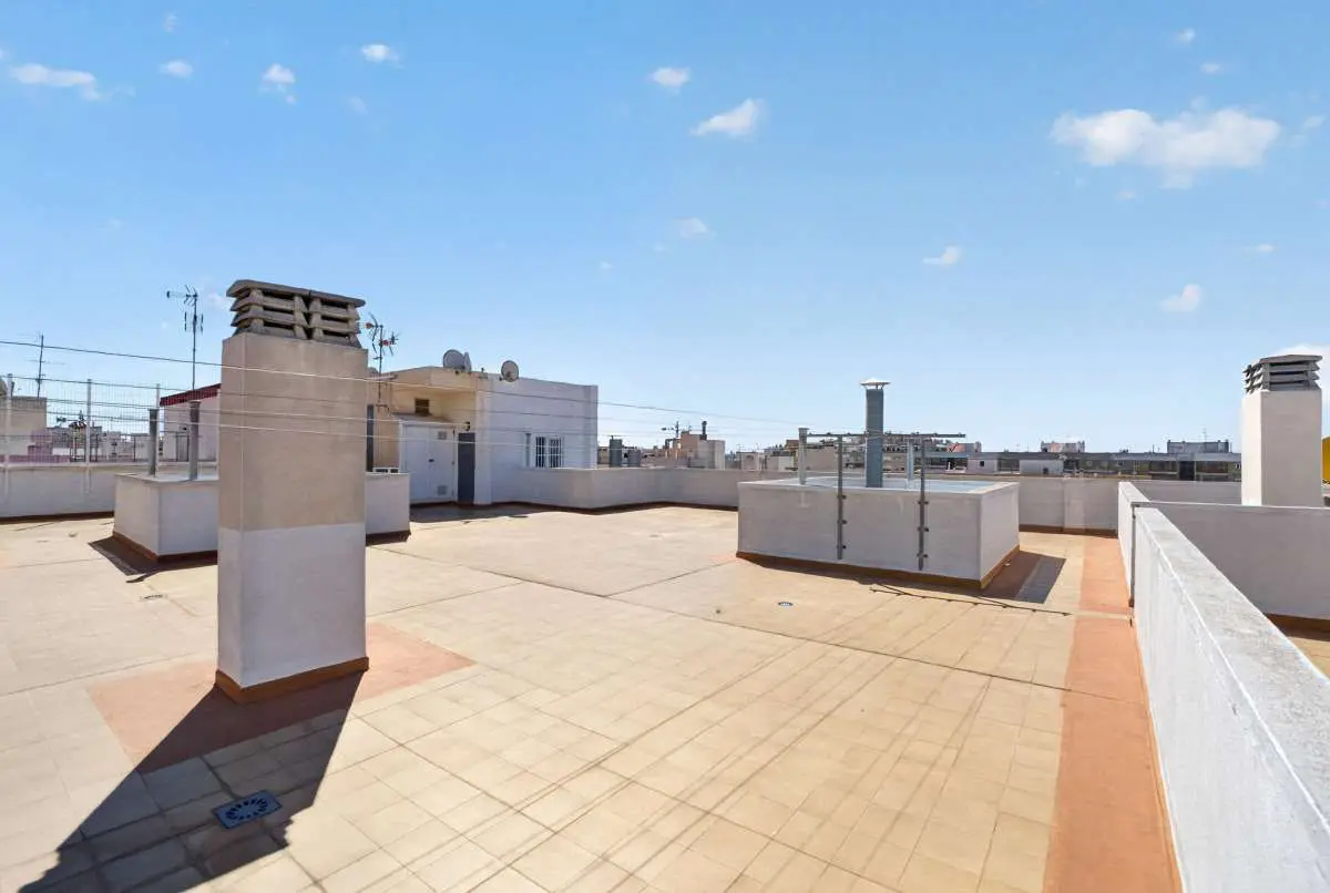 Apartment Of 92 M² In Torrevieja, Spain