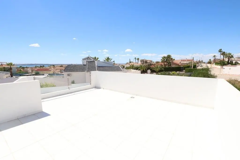 Villa Of 162 M² In Rojales, Spain