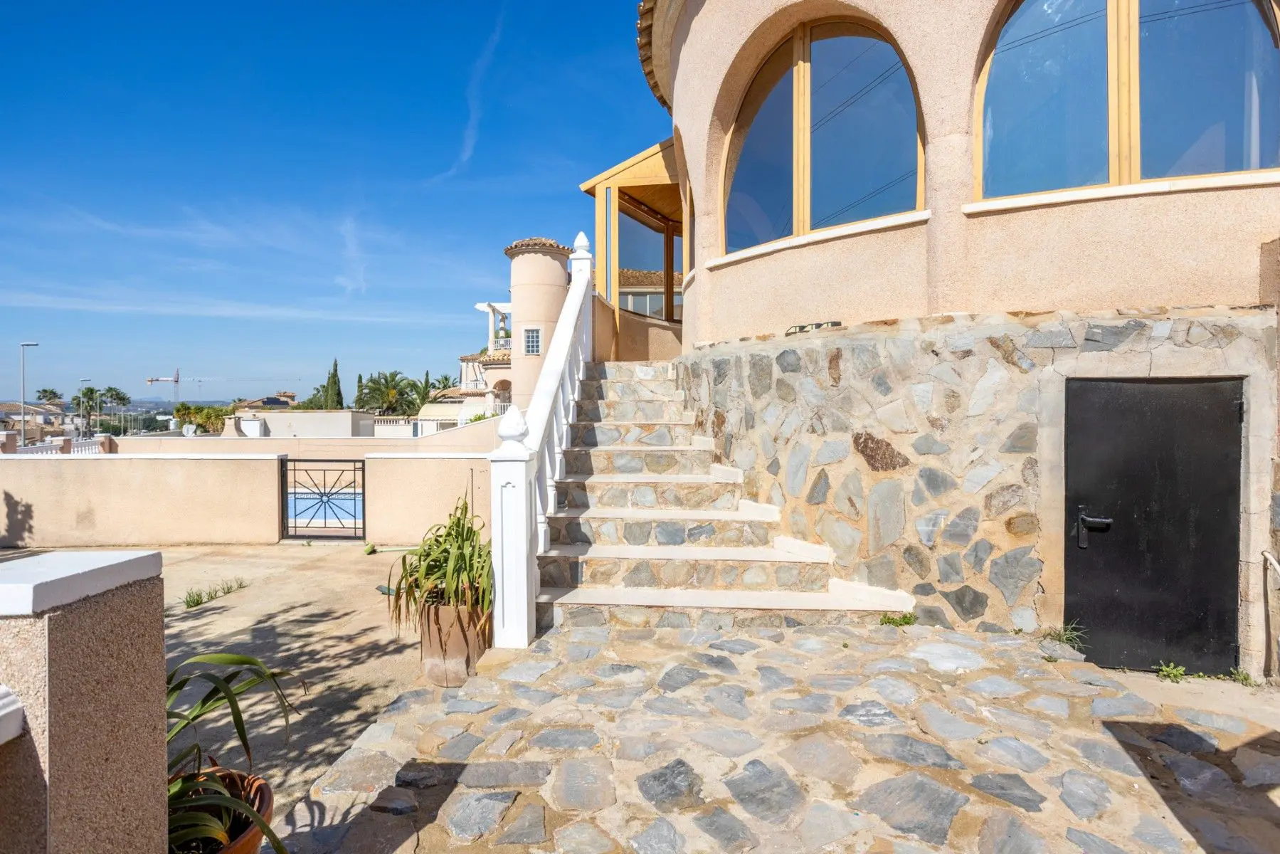 Villa 195 M² In Benijofar, Spain – Mediter Real Estate