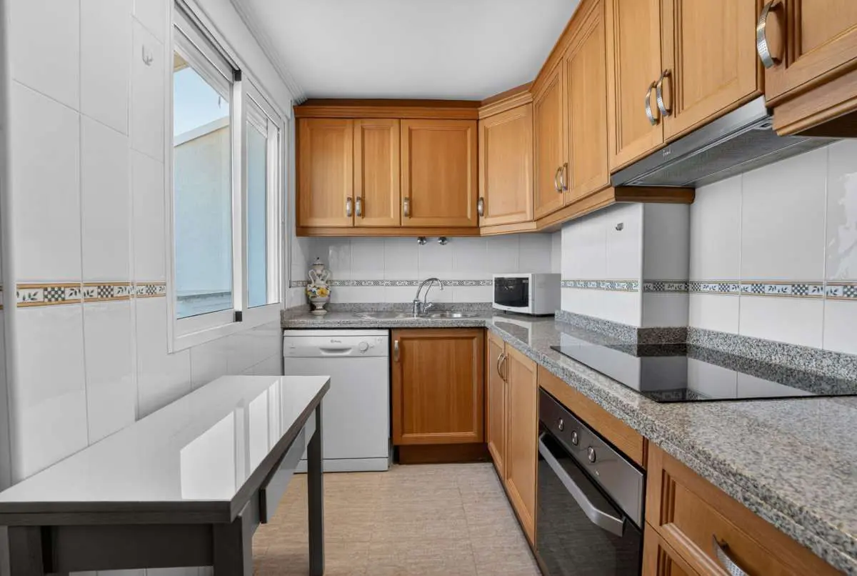 Apartment Of 92 M² In Torrevieja, Spain