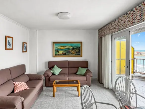 Apartment Of 120 M² In Torrevieja, Spain