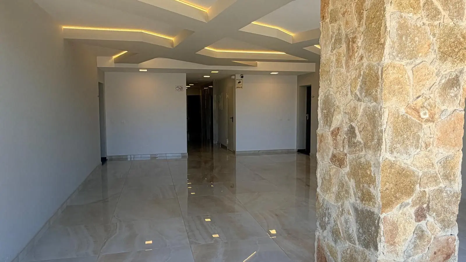Apartment Of 90 M² In Orihuela Costa, Spain