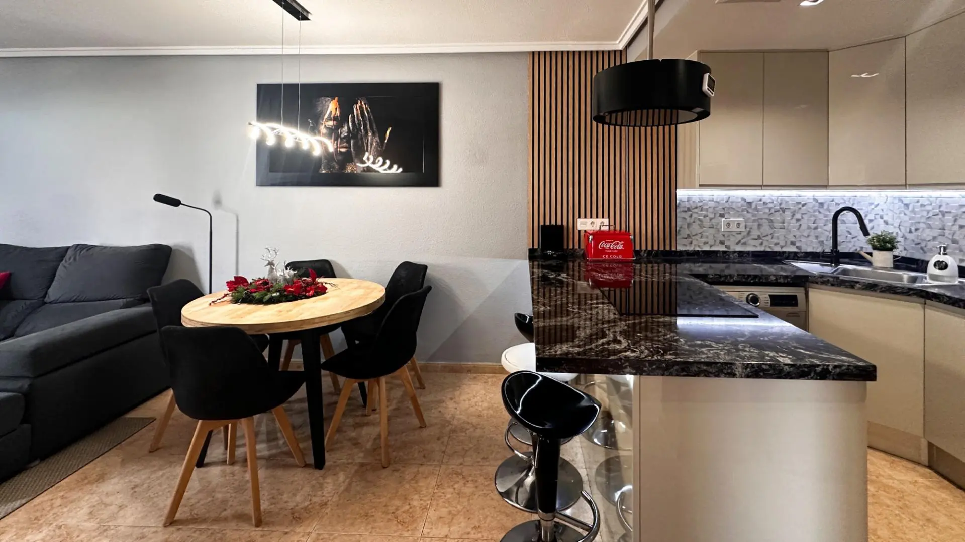 Apartment Of 94 M² In Torrevieja, Spain