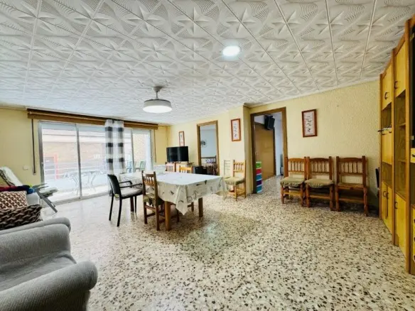 Apartment Of 130 M² In Torrevieja, Spain