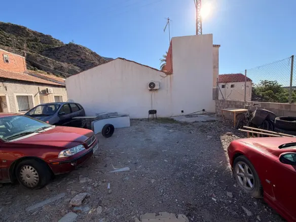 Plot Of 128 M² In Redovan, Spain