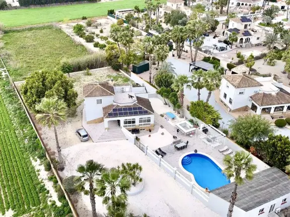 Villa Of 540 M² In Catral, Spain