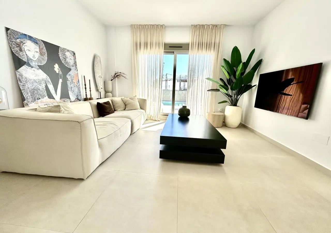Villa Of 256 M² In San Miguel De Salinas