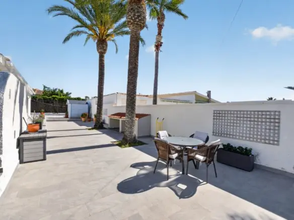 House Of 408 M² In Torrevieja, Spain