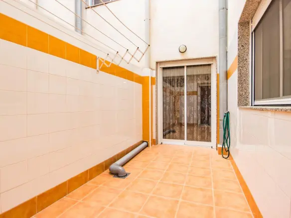 3-bedroom Apartment In Benijofar, Spain (130 M²)