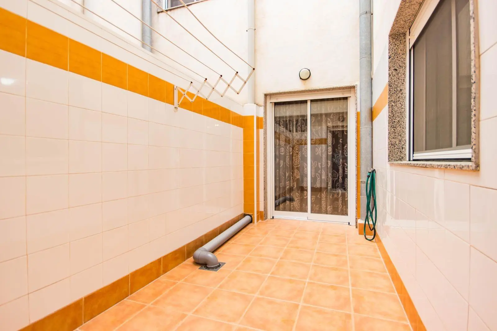 Apartment Of 130 M² In Benijofar, Spain