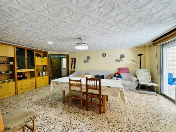 Apartment Of 130 M² In Torrevieja, Spain