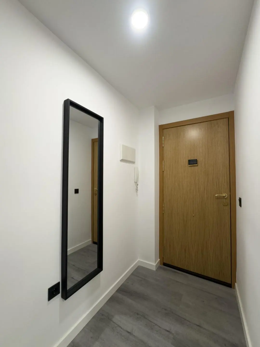 Apartment Of 82 M² With Sea View In Torrevieja, Spain