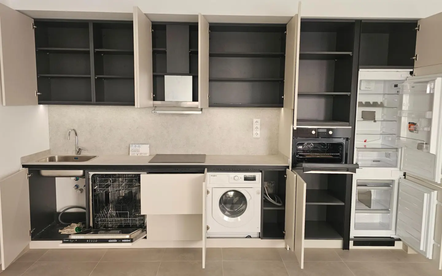 Apartment Of 63 M² In Torrevieja, Spain