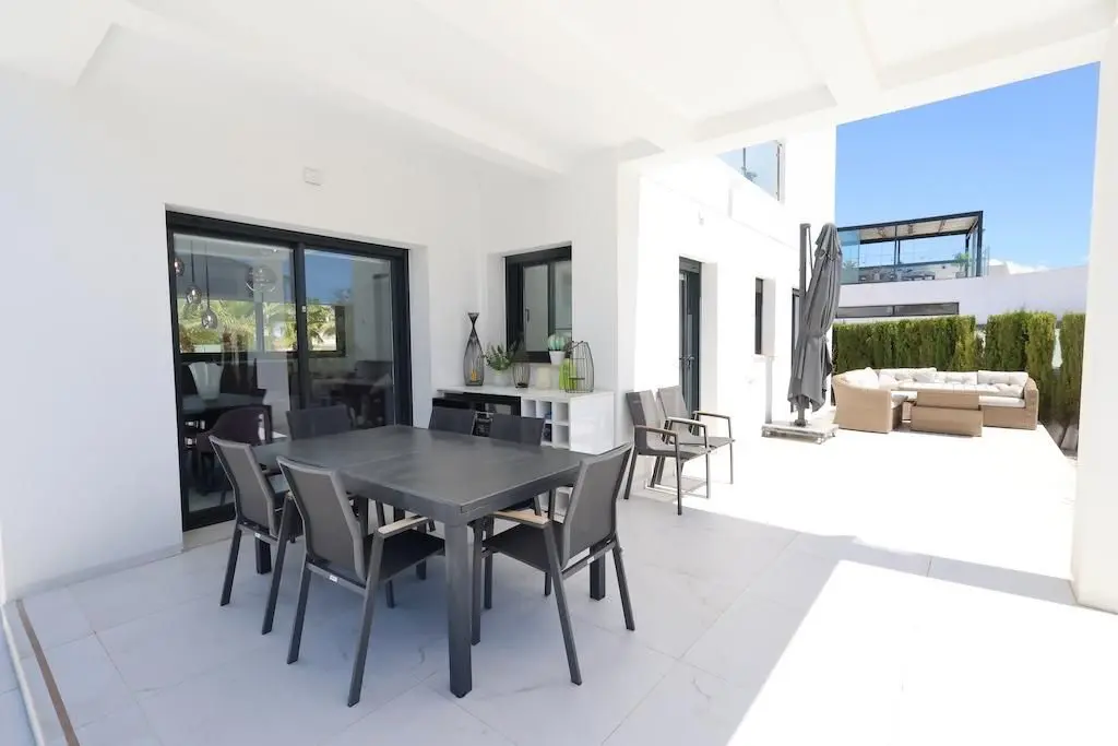 Villa Of 162 M² In Rojales, Spain