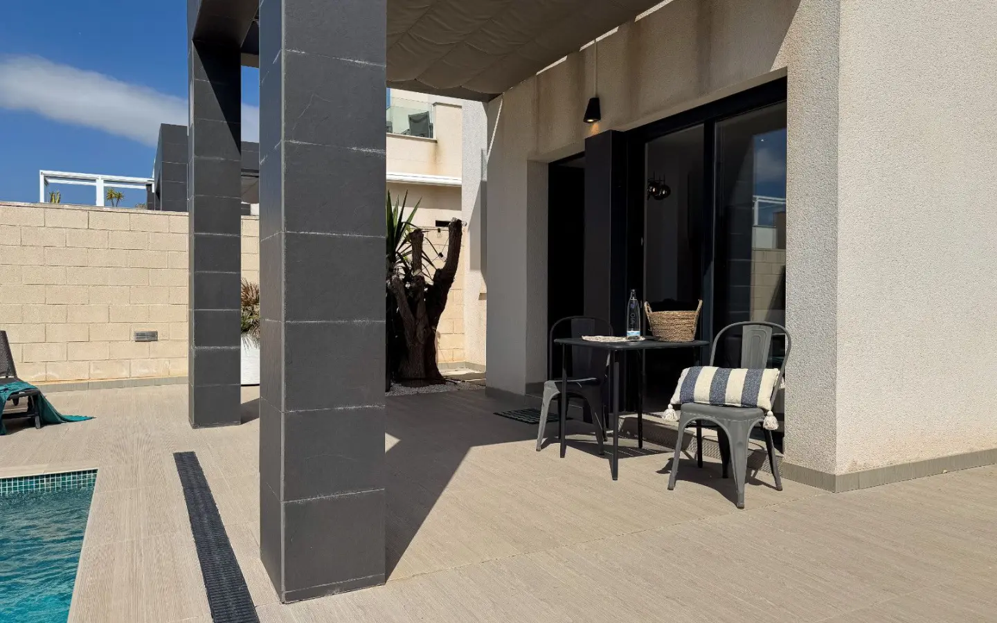Villa Of 104 M² In Rojales, Spain